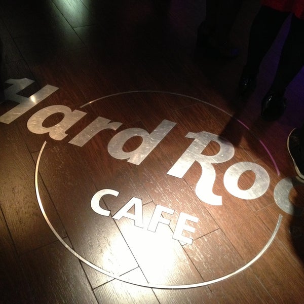 Photo taken at Hard Rock Cafe Santiago by Ramon A. on 4/13/2013