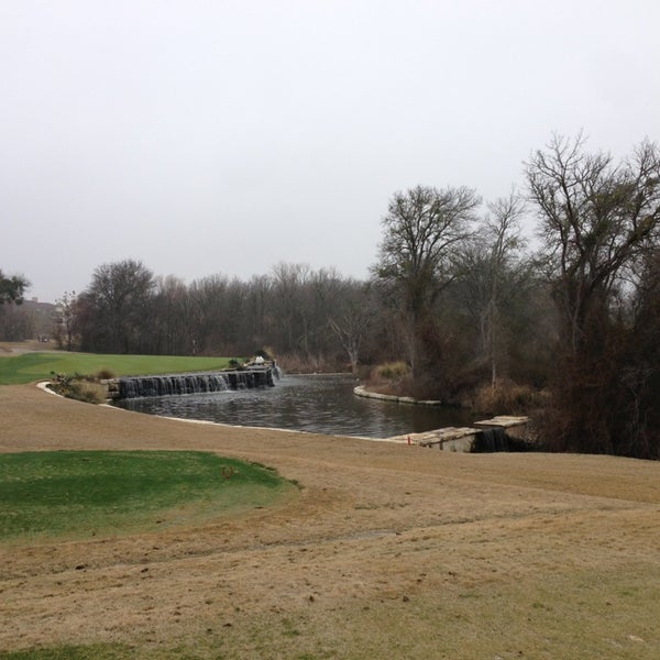 Снимок сделан в The Golf Club at Star Ranch пользователем Brandon M. 1/26/2013