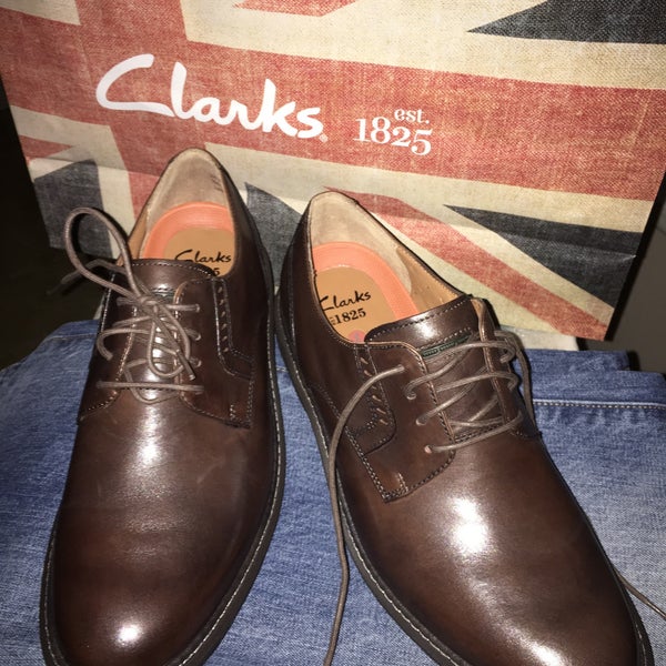 clarks shoe company san antonio