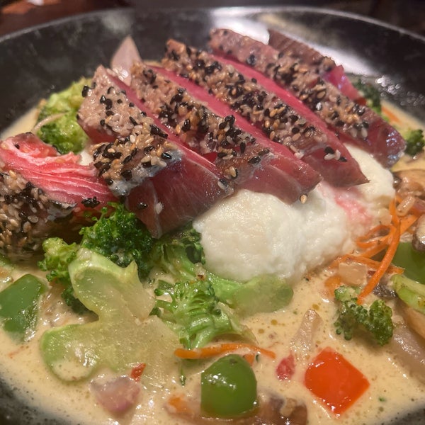 Lazy Dog Restaurant & Bar Summerlin 19 tips from 885 visitors