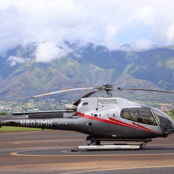 Das Foto wurde bei Air Maui Helicopter Tours von maddie am 3/7/2014 aufgenommen