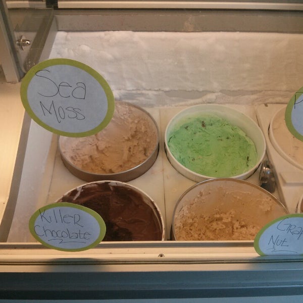 7/19/2013에 ᴡ P.님이 Huey&#39;s Chueys Candy &amp; Ice Cream Boutique에서 찍은 사진