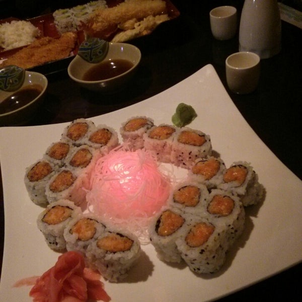 My food is glowing, and my sake was free!