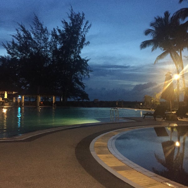 Foto tomada en Miri Marriott Resort &amp; Spa  por Rafaie A. el 1/11/2018
