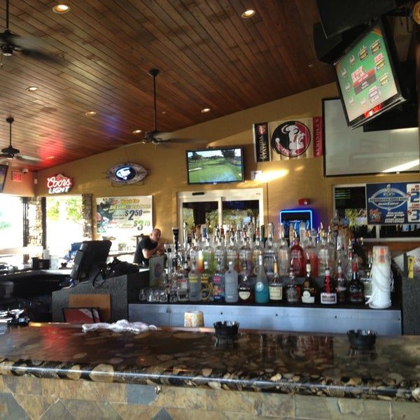 Photo taken at Bru&#39;s Room Sports Grill - Coconut Creek by Jean D. on 1/28/2013