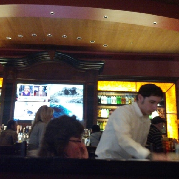 Photo taken at BJ&#39;s Restaurant &amp; Brewhouse by Steven G. on 2/15/2013