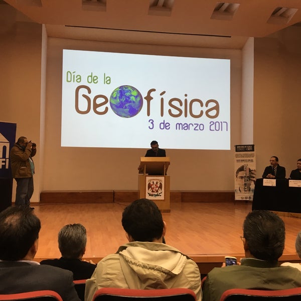 Photo taken at Facultad de Ingeniería by Miguel S. on 3/3/2017
