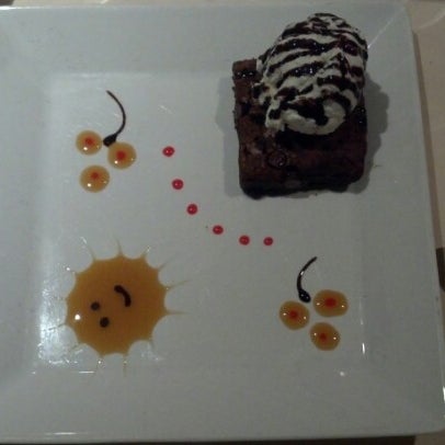 รูปภาพถ่ายที่ Lex Restaurant โดย Jon R. เมื่อ 1/15/2013