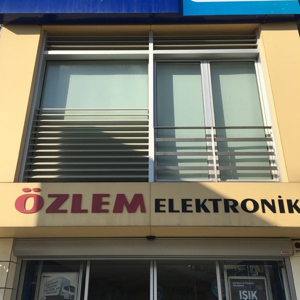 2/26/2016에 Emrah Ö.님이 Özlem Elektronik I Turkcell Superonline에서 찍은 사진