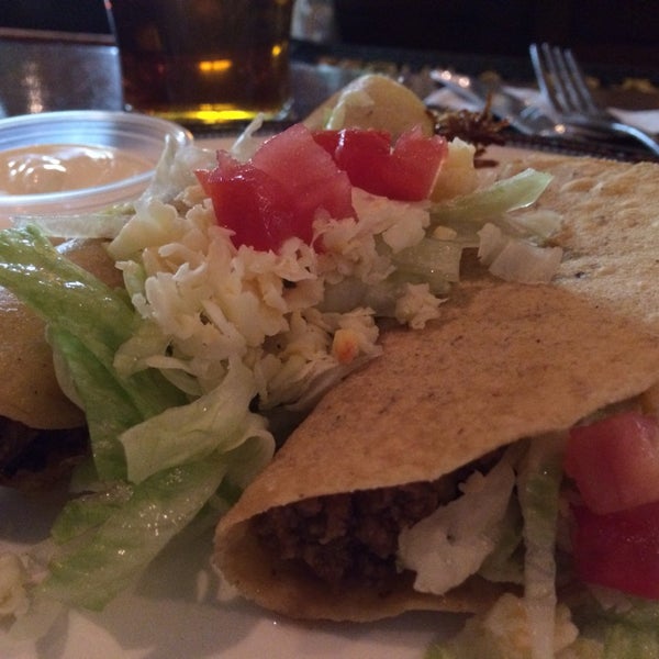 1/7/2014 tarihinde Renee B.ziyaretçi tarafından Luchita&#39;s Mexican Restaurant'de çekilen fotoğraf