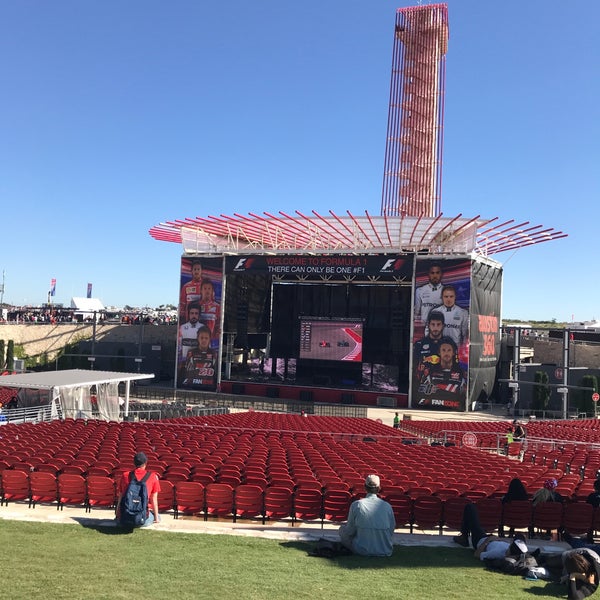 10/22/2017에 Douglass R.님이 Austin360 Amphitheater에서 찍은 사진