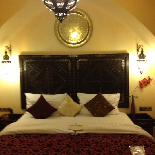 Photo prise au Hotel Villa Oriental par Bianca S. le11/26/2012