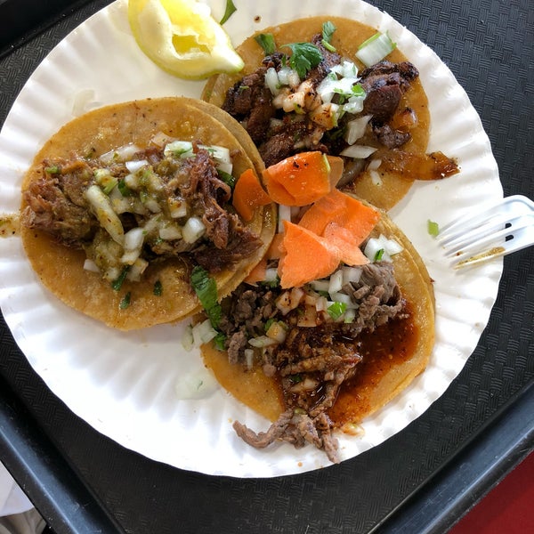 Taqueria Los Grullenses Mexican Restaurant in Salinas