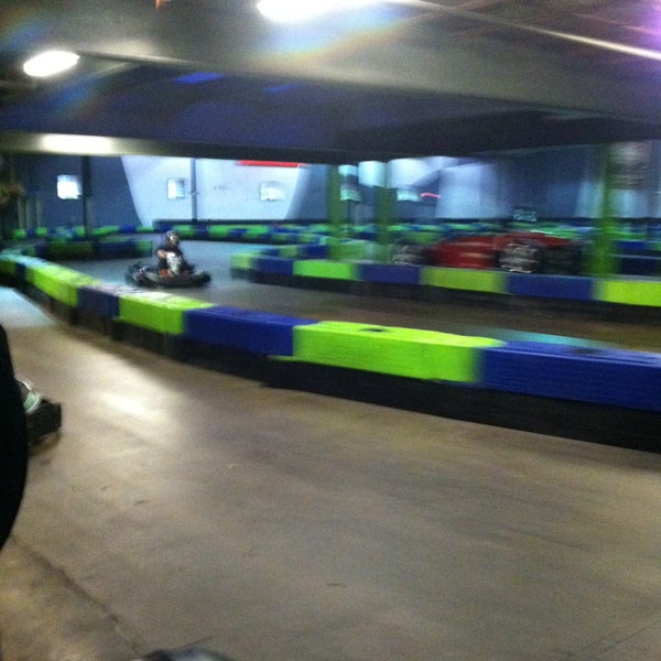 5/21/2013에 Mary S.님이 Andretti Indoor Karting &amp; Games Roswell에서 찍은 사진
