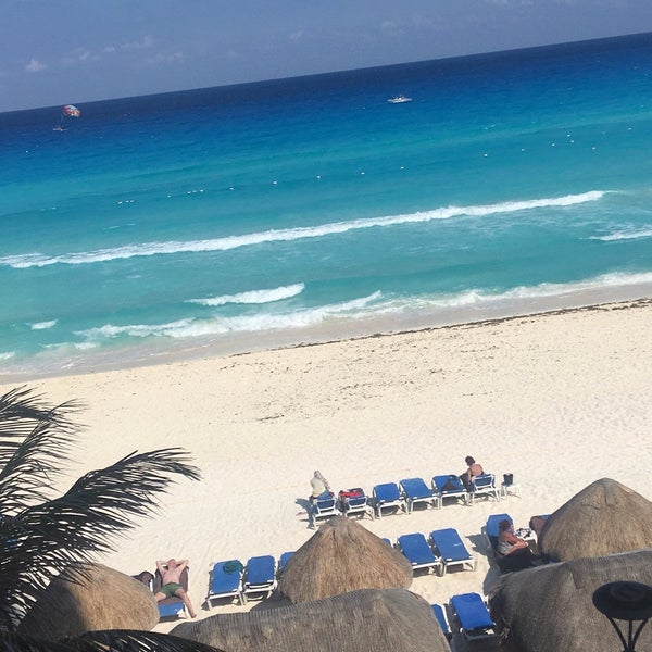 Foto diambil di CasaMagna Marriott Cancun Resort oleh Laura G. pada 4/9/2017