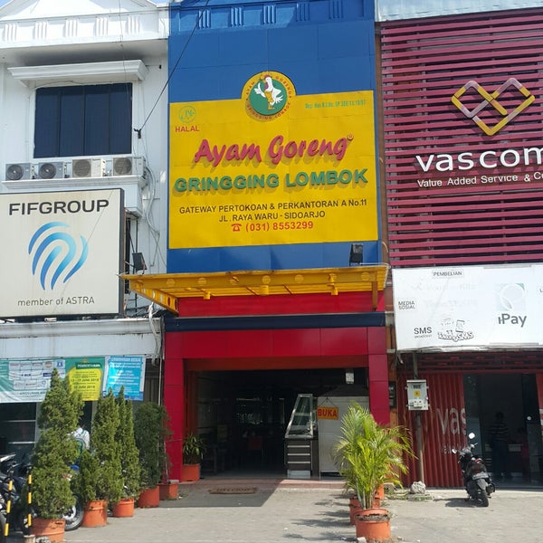 Photos At Ayam Goreng Gringging Lombok Fried Chicken Joint In Sidoarjo