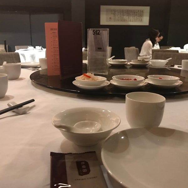 2/28/2018 tarihinde Massive H.ziyaretçi tarafından Spring Court Restaurant 詠春園'de çekilen fotoğraf