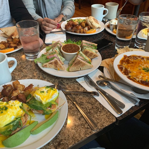 12/30/2019 tarihinde Mayaziyaretçi tarafından Thornton&#39;s Fenway Grille'de çekilen fotoğraf