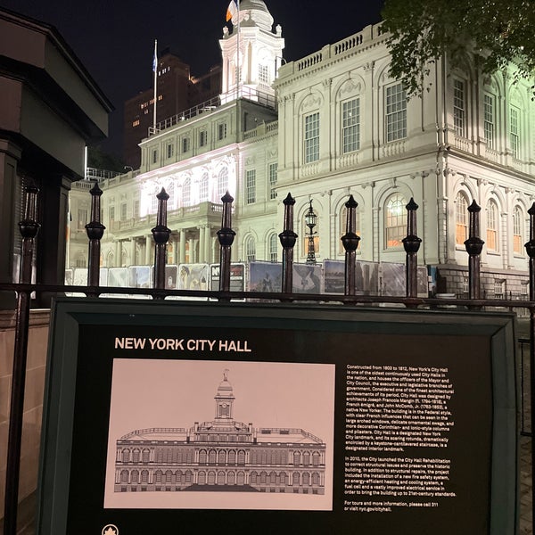 รูปภาพถ่ายที่ New York City Hall โดย Dave O. เมื่อ 6/1/2023