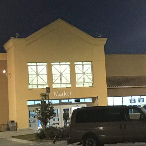 Fotos en Walmart Supercenter Wimauma, FL