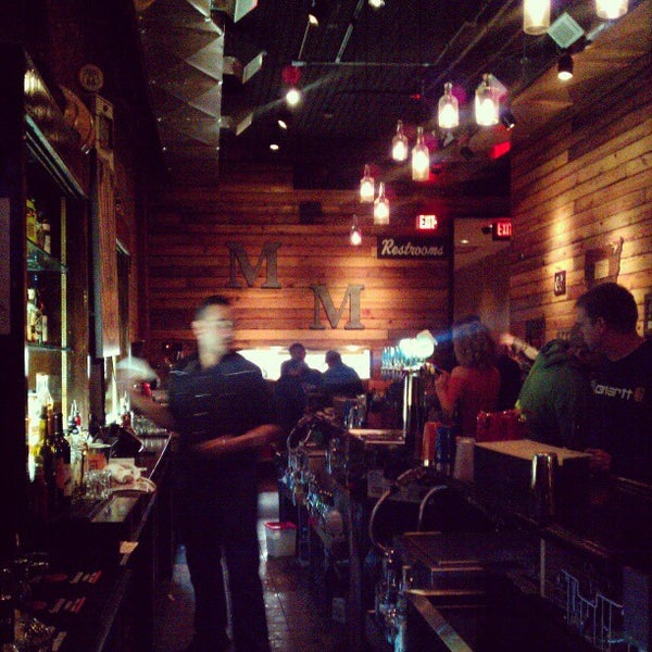 Foto scattata a Merle&#39;s Whiskey Kitchen da Brittney H. il 2/17/2013