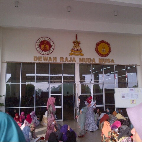 Fotos Em Dewan Raja Muda Musa Kompleks Belia Dan Kebudayaan Negeri Selangor 4 Jalan 7 52