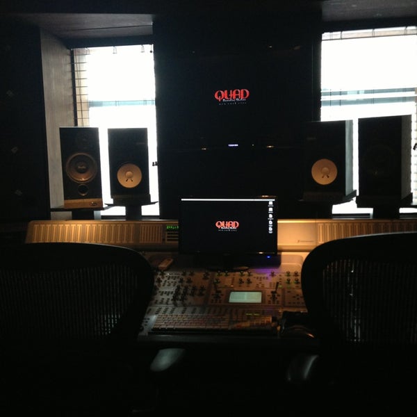 Photo prise au Quad Recording Studios par Ro R. le8/26/2013