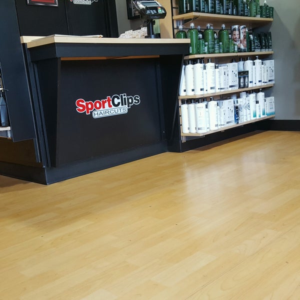 Sport Clips Haircuts West Omaha 18126 Wright St