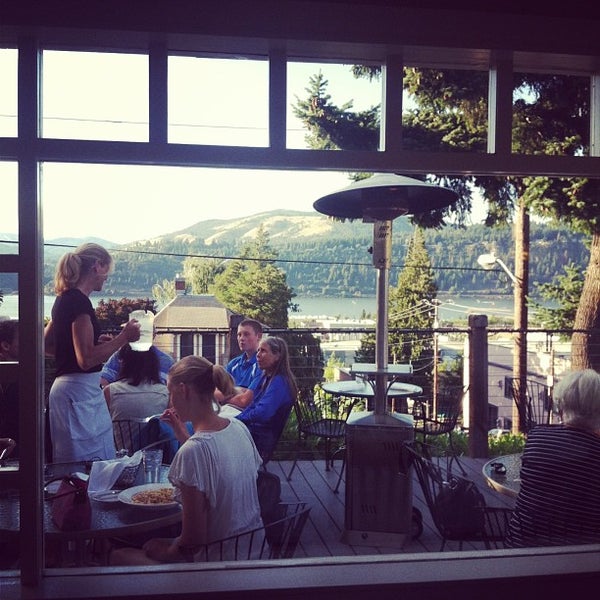 3 Rivers Grill American Restaurant