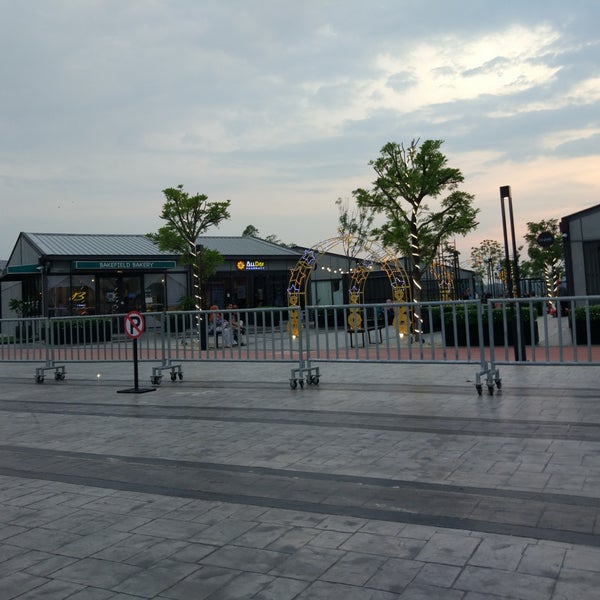 Photos At Ink Library Cafe Eco Grandeur 14 Tips