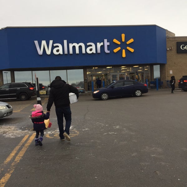 Walmart Grande surface à PointeauxTrembles