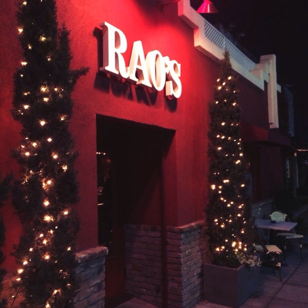 1/12/2014 tarihinde Christine K.ziyaretçi tarafından Rao&#39;s Hollywood'de çekilen fotoğraf
