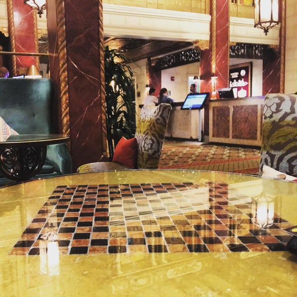 8/14/2015에 Twan V.님이 Serrano Hotel에서 찍은 사진