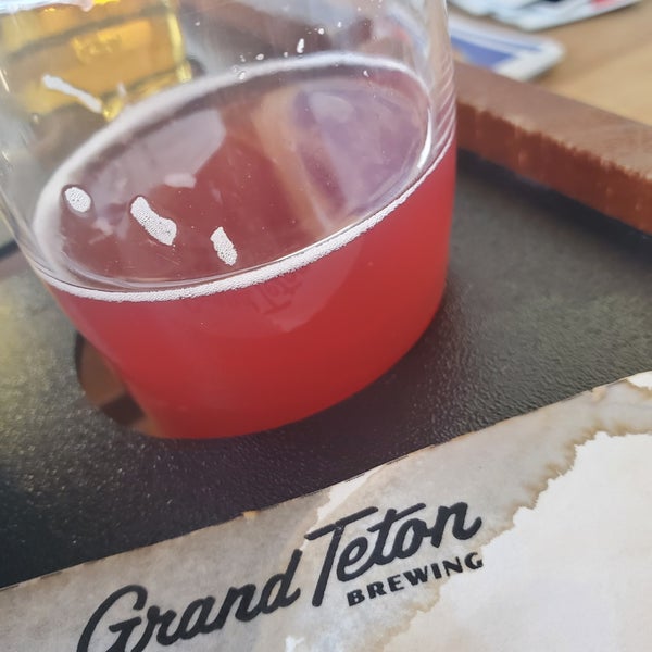Das Foto wurde bei Grand Teton Brewing Company von Rbrt G. am 8/13/2021 aufgenommen