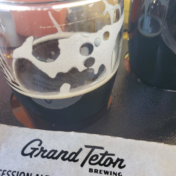 รูปภาพถ่ายที่ Grand Teton Brewing Company โดย Rbrt G. เมื่อ 8/13/2021