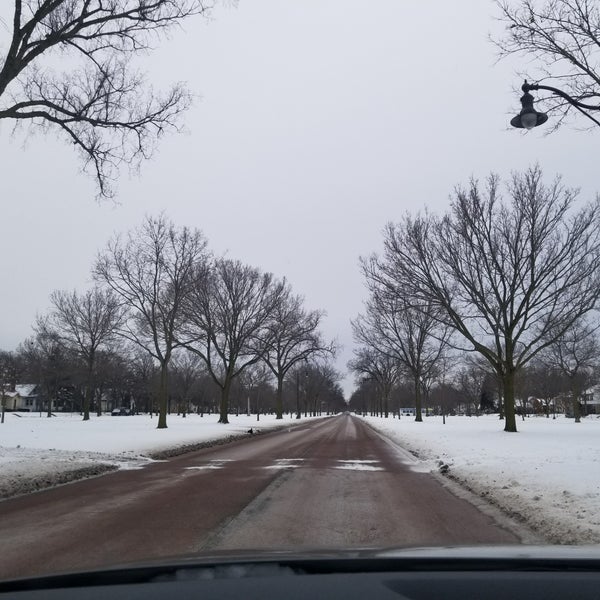 Victory Memorial Parkway Road in Minneapolis