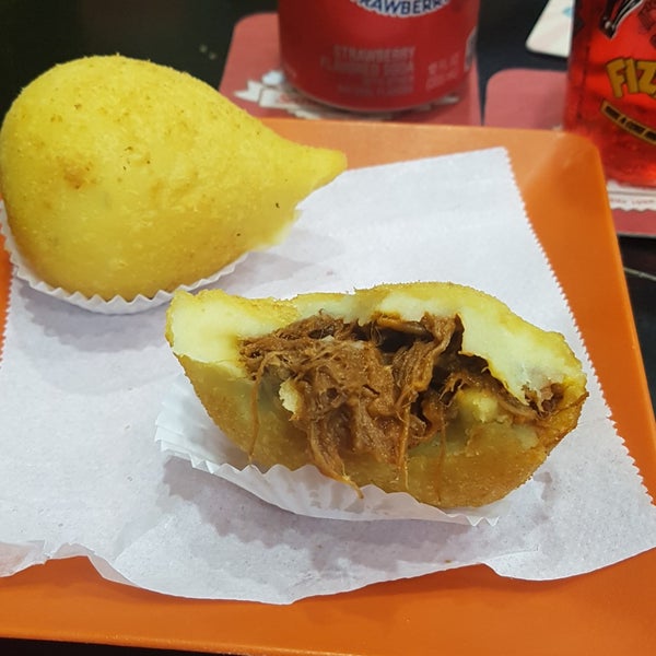 Foto tirada no(a) Santa Coxinha por Juliana R. em 10/30/2018