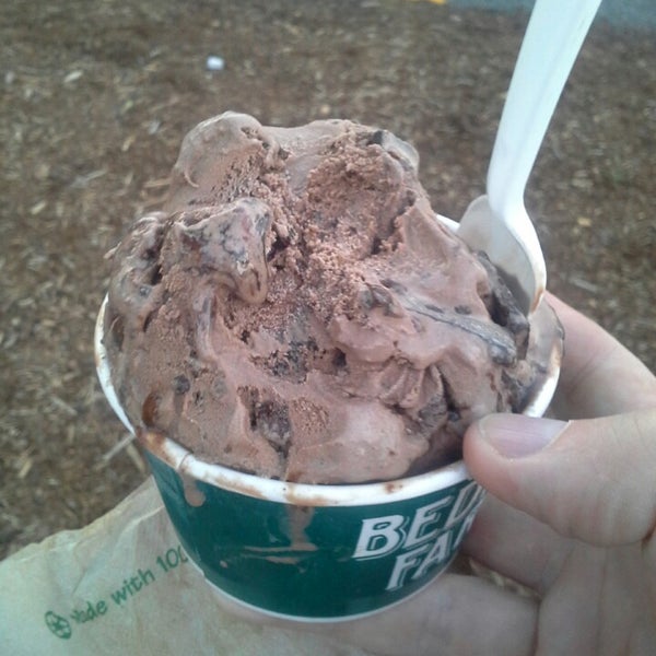 Das Foto wurde bei Bedford Farms Ice Cream von Nat H. am 8/3/2013 aufgenommen