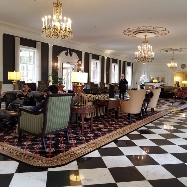 Das Foto wurde bei The Dearborn Inn, A Marriott Hotel von Michelle B. am 5/13/2018 aufgenommen