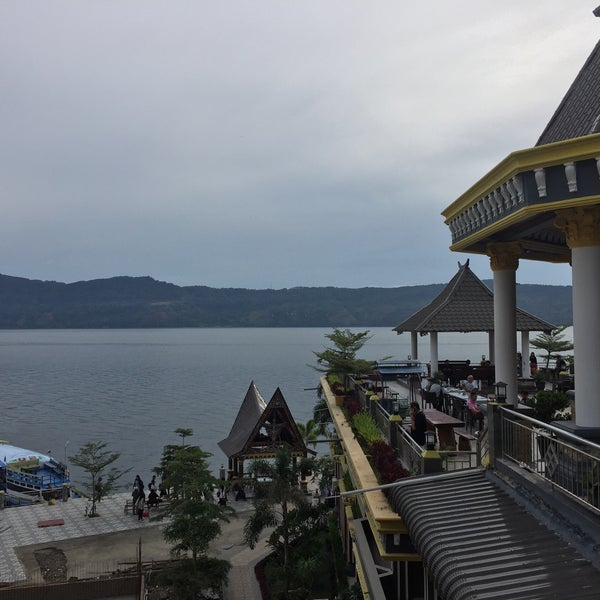 Pantai Samosir Cottage Hotel Bar In Tuktuk