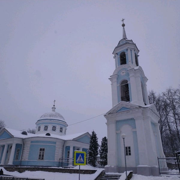 Церковь успения с полонища. Воскресенская церковь на полонище псков.