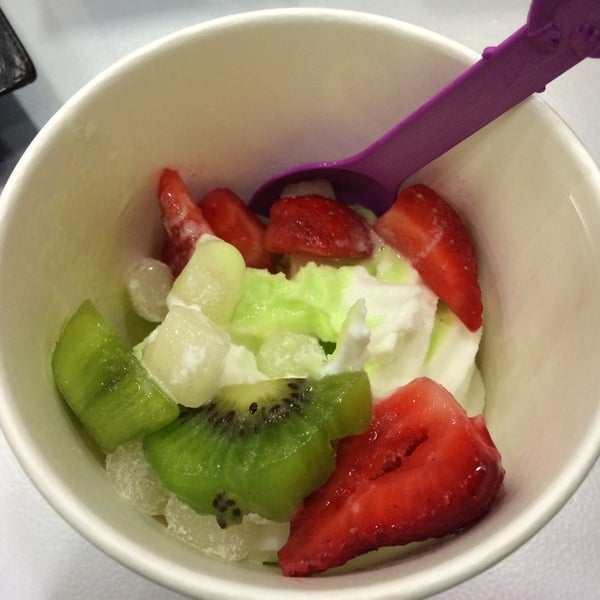Photo taken at Menchie&#39;s by Rob L. on 8/19/2014