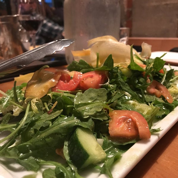 9/5/2017 tarihinde Rob L.ziyaretçi tarafından Barque Smokehouse'de çekilen fotoğraf