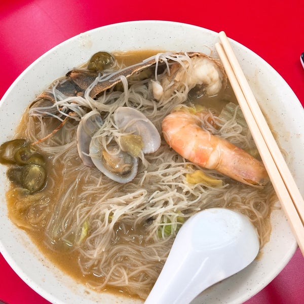 6/14/2017 tarihinde ayu g.ziyaretçi tarafından Kim San Leng Food Centre'de çekilen fotoğraf