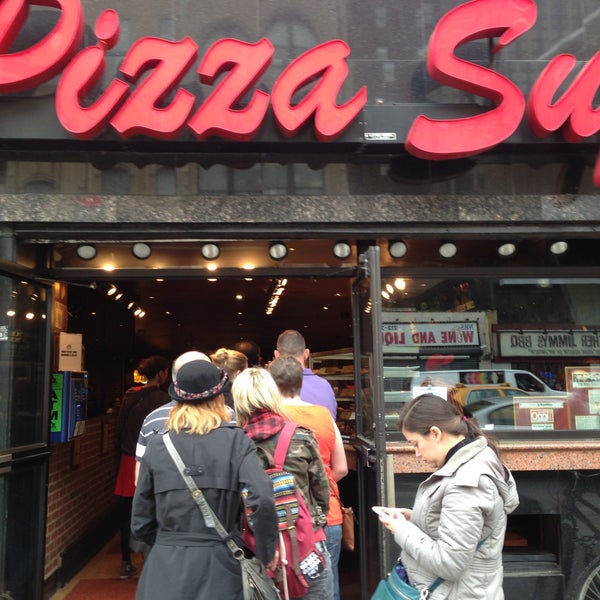 Photo taken at New York Pizza Suprema by Lazaro F. on 5/15/2013