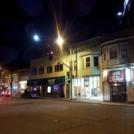 A Laundromat Laundromat in Oakland