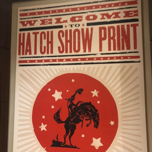 Foto diambil di Hatch Show Print oleh Jeremiah J. pada 3/18/2018