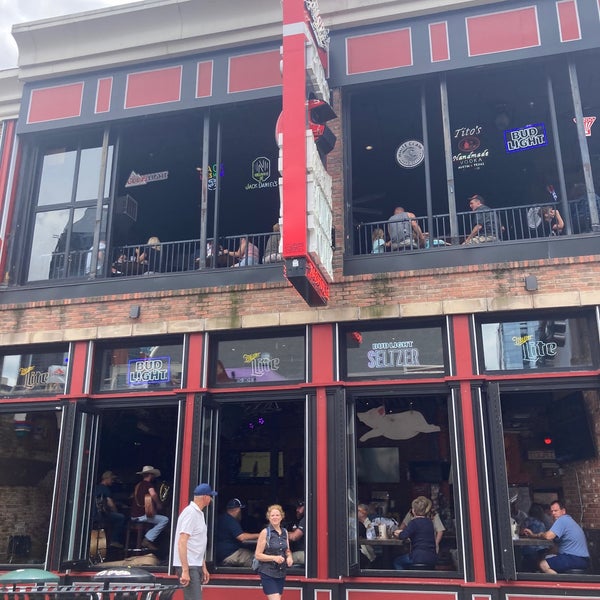 6/21/2021 tarihinde Jeremiah J.ziyaretçi tarafından Rippy&#39;s Bar &amp; Grill'de çekilen fotoğraf