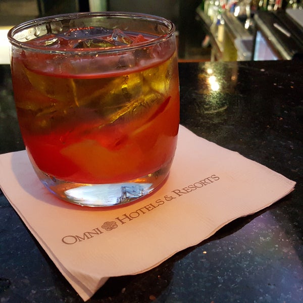 Excellent Old Fashioned at a cheap price. Service is iffy.
