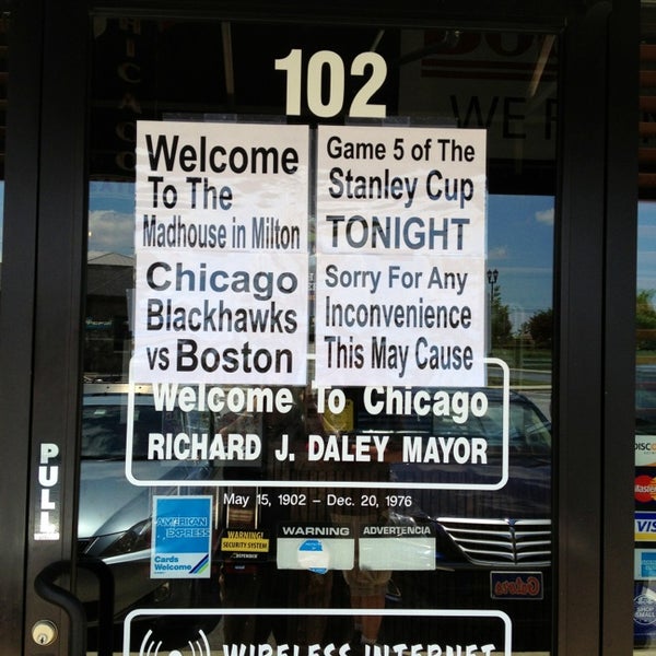 Foto tomada en BobbyG&#39;s Chicago Eatery  por Lise P. el 6/22/2013